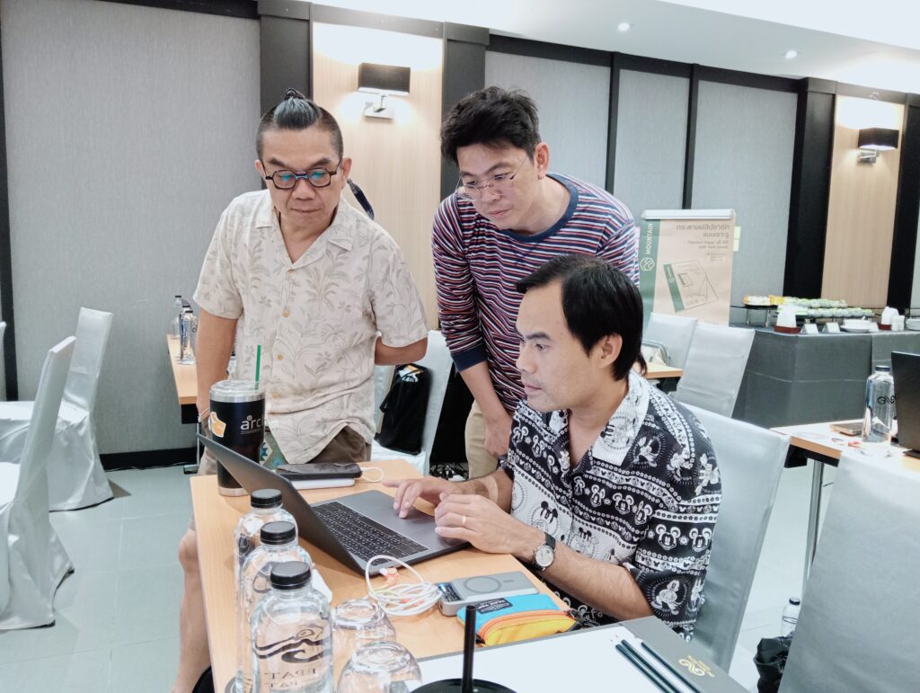 คณะสถาปัตยกรรมศาสตร์ มทร.ธัญบุรี จัดโครงการพัฒนาศักยภาพบุคลากรด้านนวัตกรรมเพื่อการเรียนรู้และการปฏิบัติงาน เชิญนางสาวเบญสิร์ยา ปานปุญญเดช และนางสาววิริยา สมบูรณ์ผล สังกัดสำนักวิทยบริการและเทคโนโลยีสารสนเทศ มทร.ธัญบุรี ได้รับเชิญให้รวมบรรยาย “โครงการพัฒนาศักยภาพด้านนวัตกรรมในการปฏิบัติงานและเทคโนโลยีการศึกษาสำหรับการเรียนรู้ ของบุคลากรคณะสถาปัตยกรรมศาสตร์” เรื่อง "การประยุกต์ใช้เทคโนโลยีปัญญาประดิษฐ์เพื่อเพิ่มประสิทธิภาพในการทำงาน"