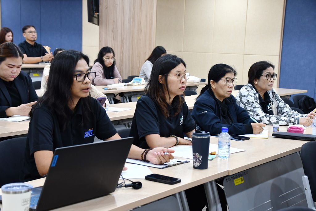 สวส. มทร.ธัญบุรี จัดประชุมคณะกรรมการจัดการความรู้ (KM) ครั้งที่ 2/2568 มุ่งพัฒนาองค์ความรู้สู่การดำเนินงานที่ยั่งยืน