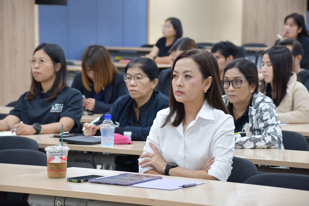 สวส. มทร.ธัญบุรี จัดประชุมคณะกรรมการจัดการความรู้ (KM) ครั้งที่ 2/2568 มุ่งพัฒนาองค์ความรู้สู่การดำเนินงานที่ยั่งยืน