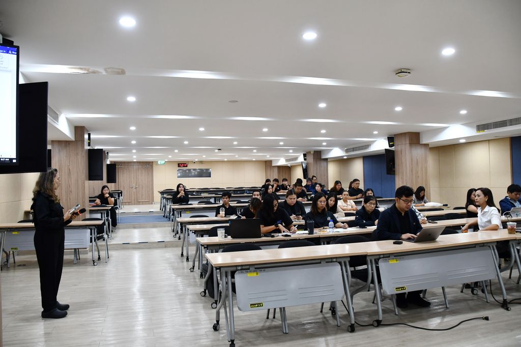 สวส. มทร.ธัญบุรี จัดประชุมคณะกรรมการจัดการความรู้ (KM) ครั้งที่ 2/2568 มุ่งพัฒนาองค์ความรู้สู่การดำเนินงานที่ยั่งยืน