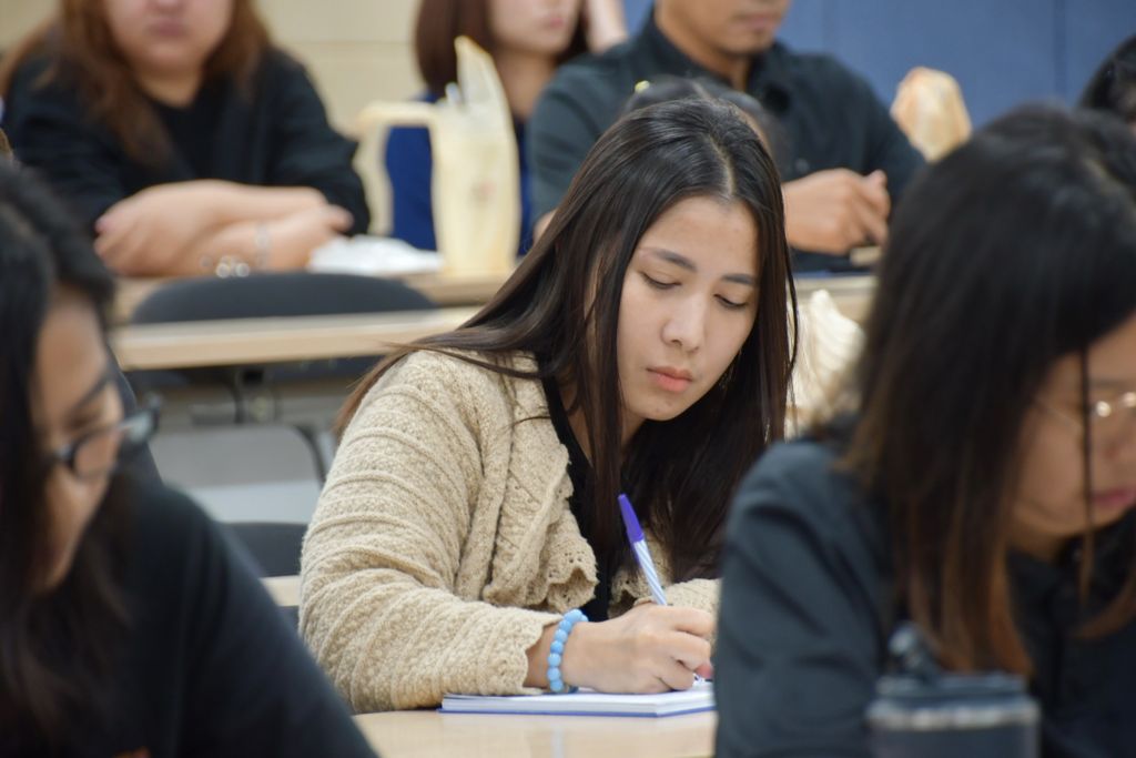 สวส. มทร.ธัญบุรี จัดประชุมคณะกรรมการจัดการความรู้ (KM) ครั้งที่ 2/2568 มุ่งพัฒนาองค์ความรู้สู่การดำเนินงานที่ยั่งยืน