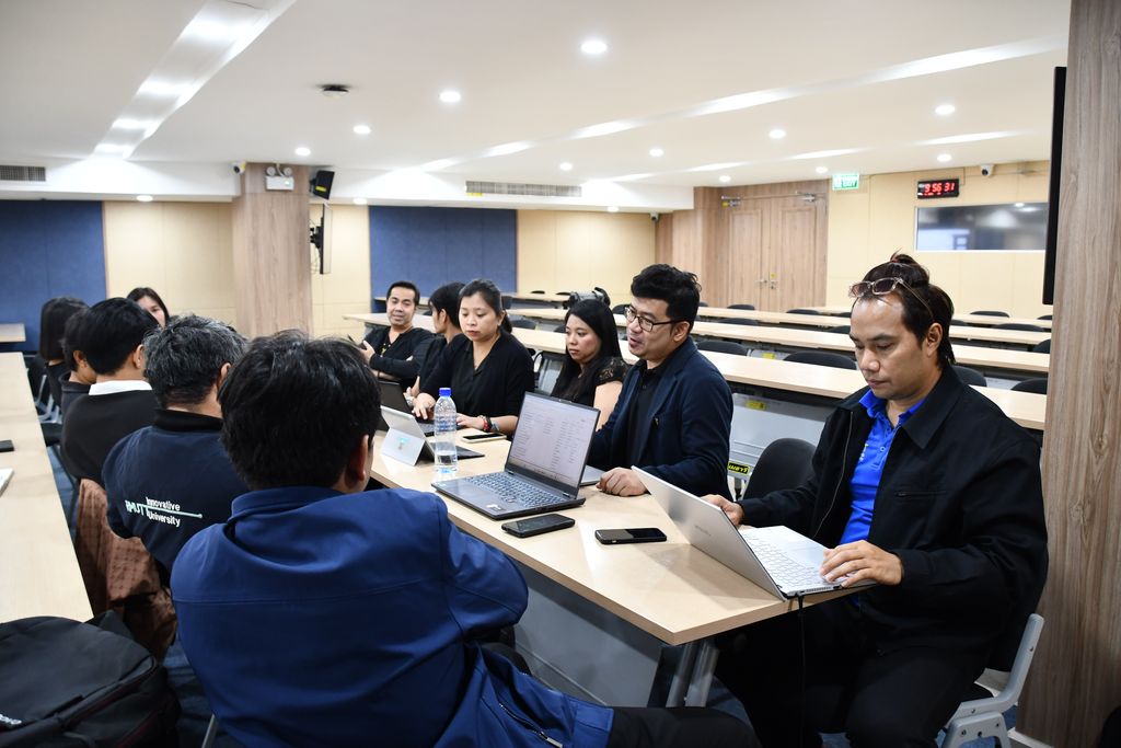 สวส. มทร.ธัญบุรี จัดประชุมคณะกรรมการจัดการความรู้ (KM) ครั้งที่ 2/2568 มุ่งพัฒนาองค์ความรู้สู่การดำเนินงานที่ยั่งยืน