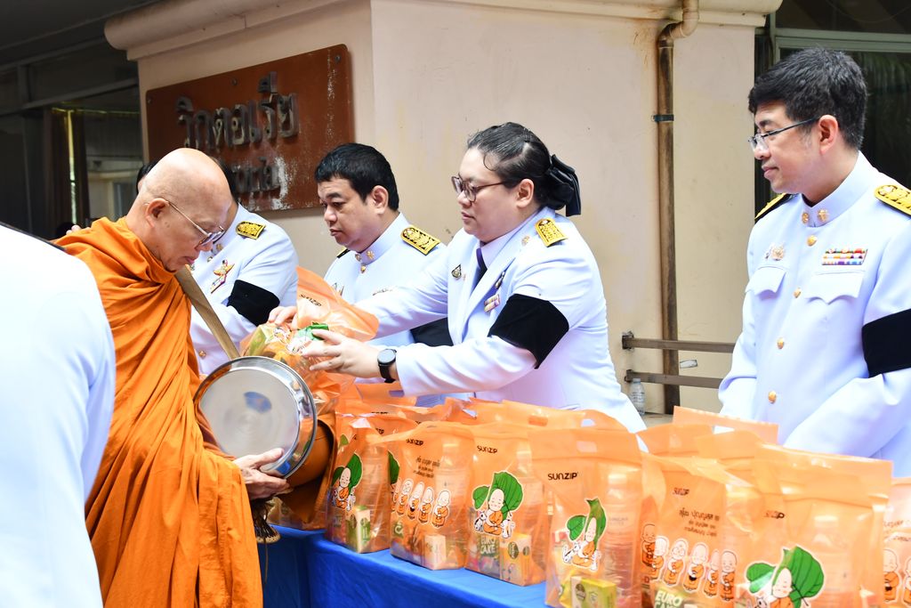มทร.ธัญบุรี จัดพิธีบำเพ็ญกุศลครบ 15 วัน ถวายพระราชกุศลแด่สมเด็จพระนางเจ้าสิริกิติ์ พระบรมราชชนนีพันปีหลวง ด้วยสำนึกในพระมหากรุณาธิคุณ