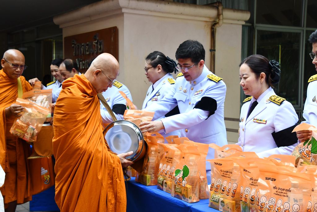 มทร.ธัญบุรี จัดพิธีบำเพ็ญกุศลครบ 15 วัน ถวายพระราชกุศลแด่สมเด็จพระนางเจ้าสิริกิติ์ พระบรมราชชนนีพันปีหลวง ด้วยสำนึกในพระมหากรุณาธิคุณ