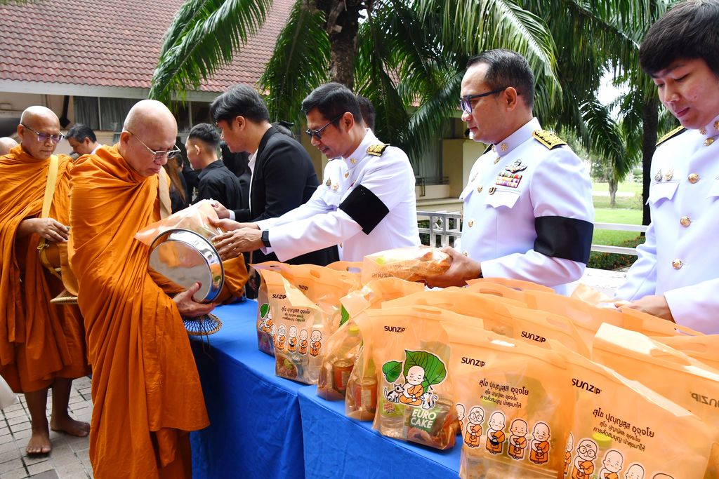 มทร.ธัญบุรี จัดพิธีบำเพ็ญกุศลครบ 15 วัน ถวายพระราชกุศลแด่สมเด็จพระนางเจ้าสิริกิติ์ พระบรมราชชนนีพันปีหลวง ด้วยสำนึกในพระมหากรุณาธิคุณ