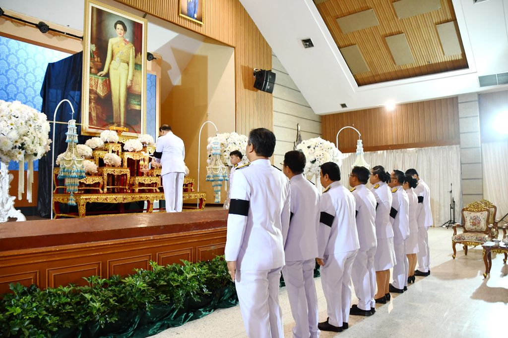 มทร.ธัญบุรี จัดพิธีบำเพ็ญกุศลครบ 15 วัน ถวายพระราชกุศลแด่สมเด็จพระนางเจ้าสิริกิติ์ พระบรมราชชนนีพันปีหลวง ด้วยสำนึกในพระมหากรุณาธิคุณ