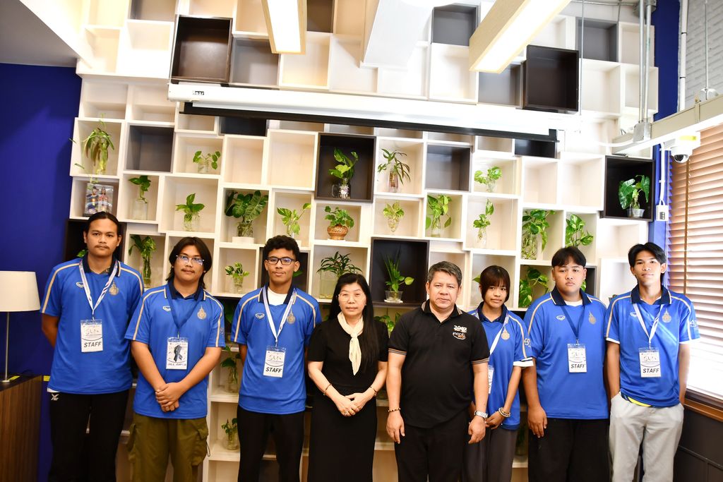 สวส. มทร.ธัญบุรี ชื่นชมทีมงานถ่ายภาพนักศึกษาร่วมบันทึกภาพ การแข่งขันกีฬามหาวิทยาลัยแห่งประเทศไทย “ธัญบุรีเกมส์” อย่างมืออาชีพ