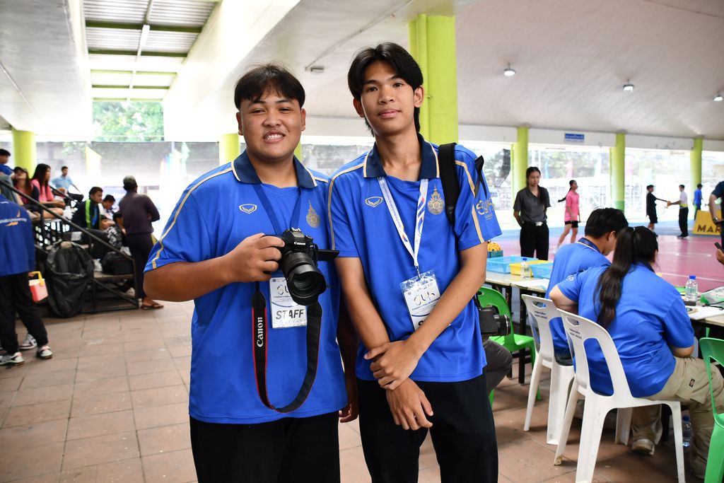 สวส. มทร.ธัญบุรี ชื่นชมทีมงานถ่ายภาพนักศึกษาร่วมบันทึกภาพ การแข่งขันกีฬามหาวิทยาลัยแห่งประเทศไทย “ธัญบุรีเกมส์” อย่างมืออาชีพ
