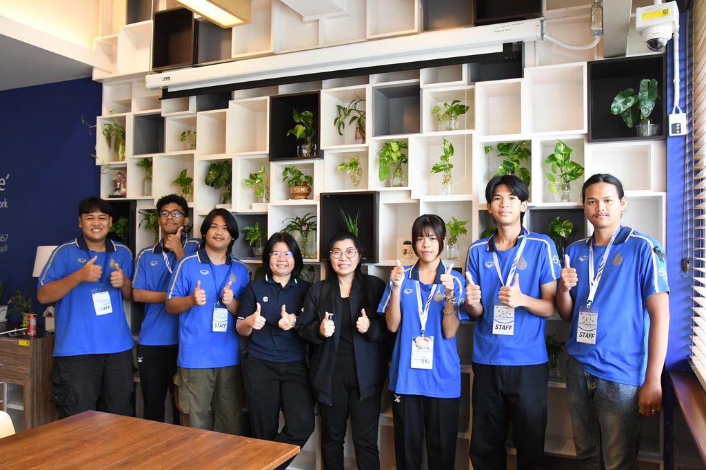 สวส. มทร.ธัญบุรี ชื่นชมทีมงานถ่ายภาพนักศึกษาร่วมบันทึกภาพ การแข่งขันกีฬามหาวิทยาลัยแห่งประเทศไทย “ธัญบุรีเกมส์” อย่างมืออาชีพ