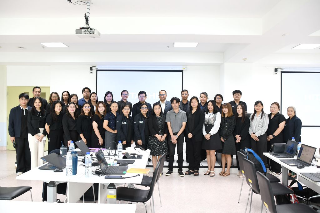 รศ.ดร.อำนวย เรืองวารี เปิด Workshop จัดทำแผนยุทธศาสตร์ สวส. มทร.ธัญบุรี ปี 68 เน้นการมีส่วนร่วมและขับเคลื่อนองค์กรสู่ความยั่งยืนตามเป้าหมาย SDG 4, 8 และ 16