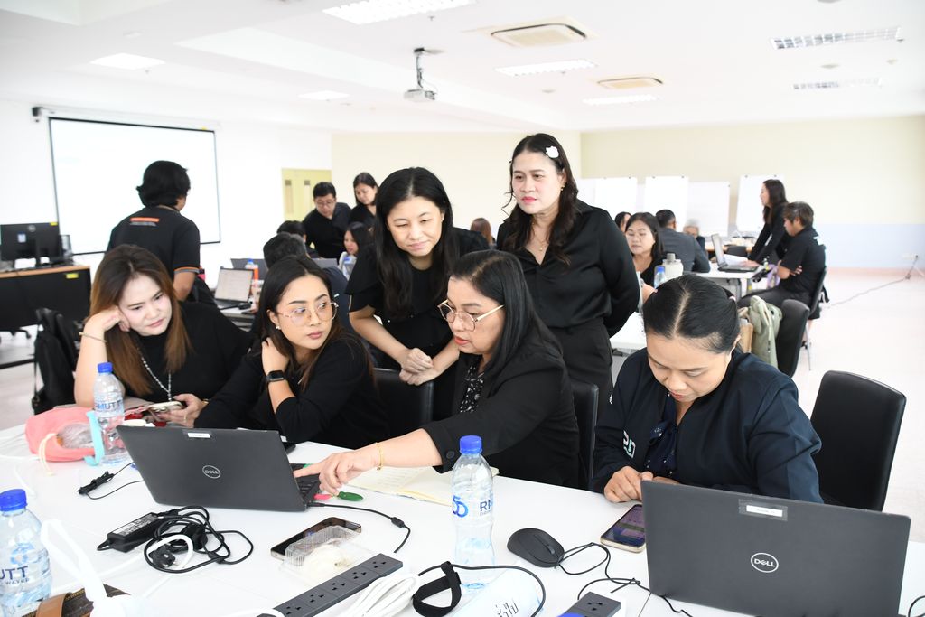 รศ.ดร.อำนวย เรืองวารี เปิด Workshop จัดทำแผนยุทธศาสตร์ สวส. มทร.ธัญบุรี ปี 68 เน้นการมีส่วนร่วมและขับเคลื่อนองค์กรสู่ความยั่งยืนตามเป้าหมาย SDG 4, 8 และ 16