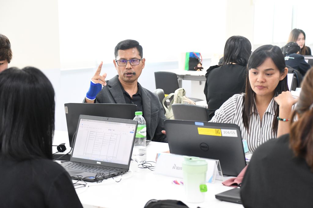 รศ.ดร.อำนวย เรืองวารี เปิด Workshop จัดทำแผนยุทธศาสตร์ สวส. มทร.ธัญบุรี ปี 68 เน้นการมีส่วนร่วมและขับเคลื่อนองค์กรสู่ความยั่งยืนตามเป้าหมาย SDG 4, 8 และ 16