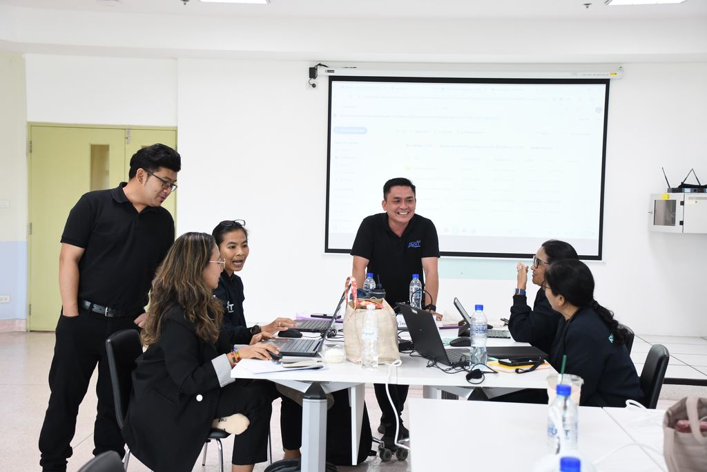 รศ.ดร.อำนวย เรืองวารี เปิด Workshop จัดทำแผนยุทธศาสตร์ สวส. มทร.ธัญบุรี ปี 68 เน้นการมีส่วนร่วมและขับเคลื่อนองค์กรสู่ความยั่งยืนตามเป้าหมาย SDG 4, 8 และ 16