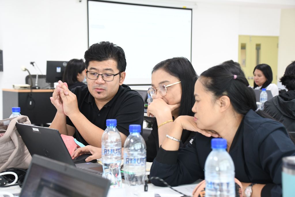 รศ.ดร.อำนวย เรืองวารี เปิด Workshop จัดทำแผนยุทธศาสตร์ สวส. มทร.ธัญบุรี ปี 68 เน้นการมีส่วนร่วมและขับเคลื่อนองค์กรสู่ความยั่งยืนตามเป้าหมาย SDG 4, 8 และ 16