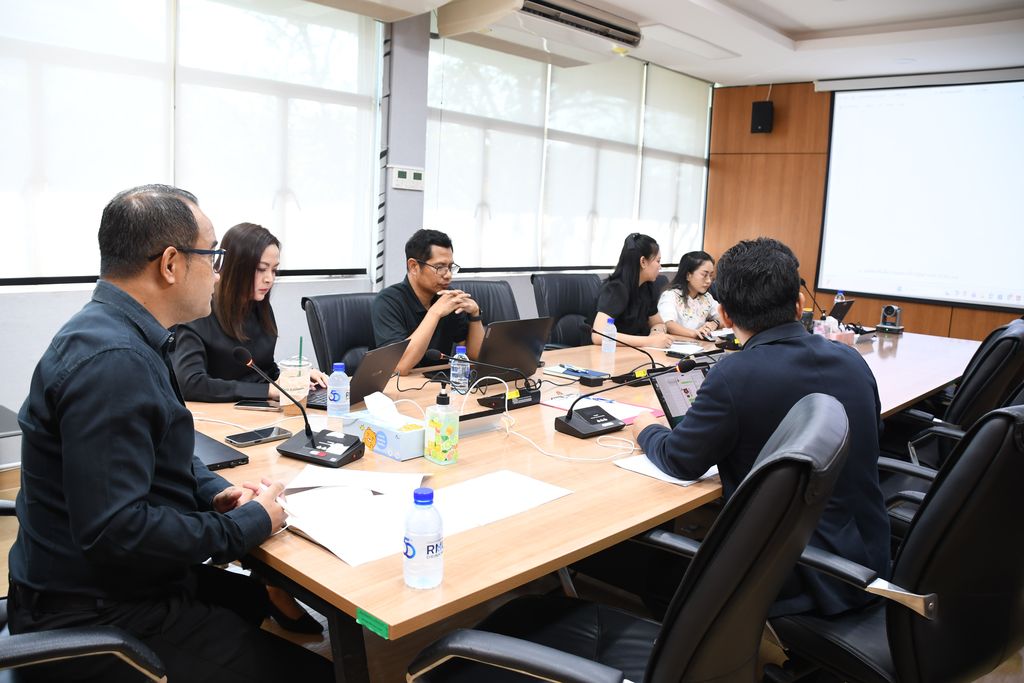 สวส. มทร.ธัญบุรี จัดประชุมผู้บริหารระดับสูง วางกลยุทธ์ยกระดับการบริหารจัดการ สอดคล้อง SDG 4 SDG 9 และ SDG 16 เพื่อการพัฒนาที่ยั่งยืน