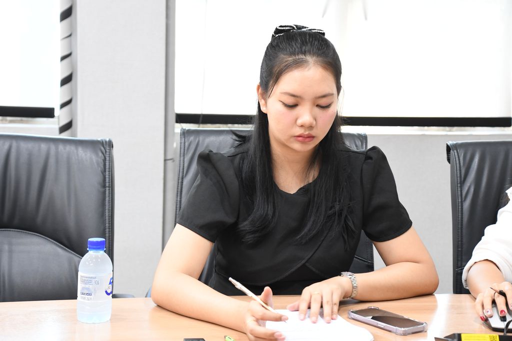 สวส. มทร.ธัญบุรี จัดประชุมผู้บริหารระดับสูง วางกลยุทธ์ยกระดับการบริหารจัดการ สอดคล้อง SDG 4 SDG 9 และ SDG 16 เพื่อการพัฒนาที่ยั่งยืน