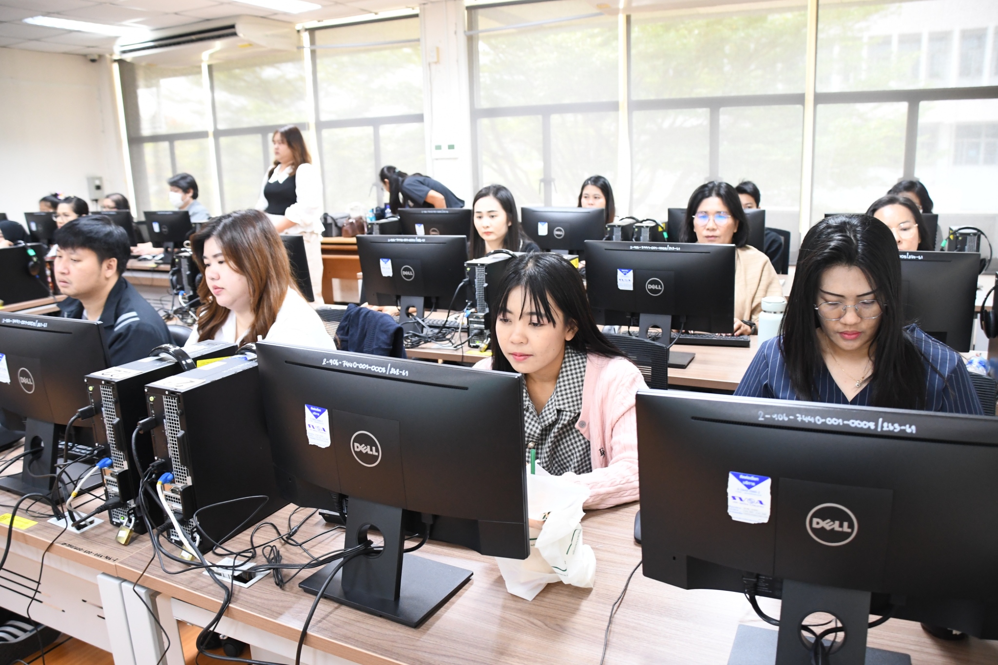 สวส. มทร.ธัญบุรี จัดโครงการอบรมเชิงปฏิบัติการ "Generative AI in Action" ยกระดับสมรรถนะบุคลากรสู่โลกยุคใหม่