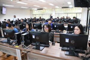 ภาพบรรยากาศการอบรม Generative AI in Action ด้วยพลังสร้างสรรค์จาก AI เพื่อการพัฒนากำลังคนสมรรถนะสูง รองรับการเปลี่ยนผ่านไปสู่ความยั่งยืน สำหรับโลกยุคใหม่