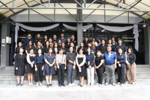 ภาพบรรยากาศการอบรม Generative AI in Action ด้วยพลังสร้างสรรค์จาก AI เพื่อการพัฒนากำลังคนสมรรถนะสูง รองรับการเปลี่ยนผ่านไปสู่ความยั่งยืน สำหรับโลกยุคใหม่