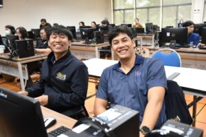 ภาพบรรยากาศการอบรม Generative AI in Action ด้วยพลังสร้างสรรค์จาก AI เพื่อการพัฒนากำลังคนสมรรถนะสูง รองรับการเปลี่ยนผ่านไปสู่ความยั่งยืน สำหรับโลกยุคใหม่