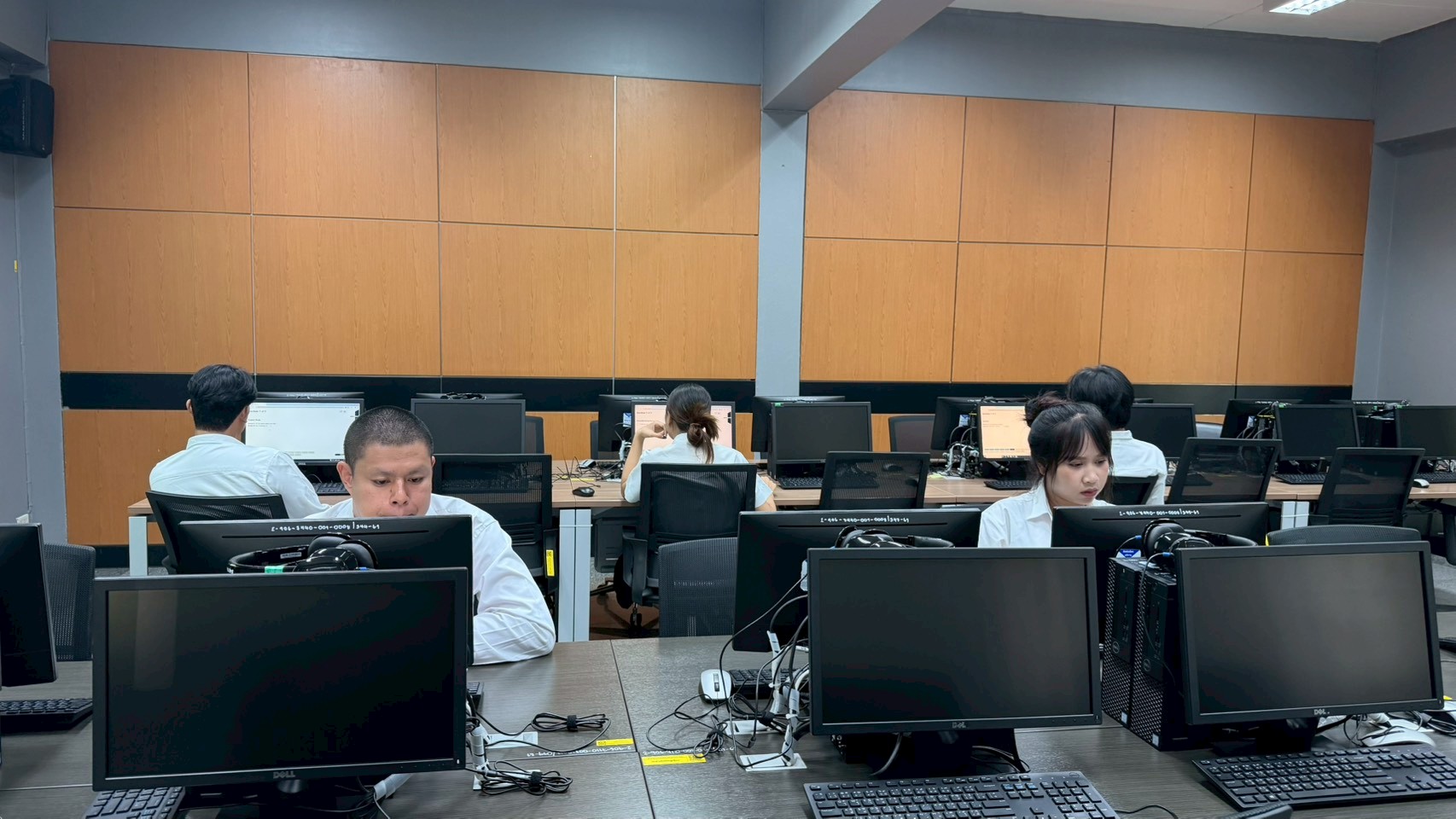 ภาพบรรยากาศการสอบภาษาอังกฤษ Password (RT-TEP) วันที่ 25 มีนาคม 2569 รอบบ่าย (14.00 น.)