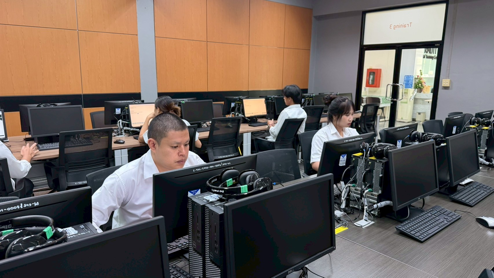 ภาพบรรยากาศการสอบภาษาอังกฤษ Password (RT-TEP) วันที่ 25 มีนาคม 2569 รอบบ่าย (14.00 น.)