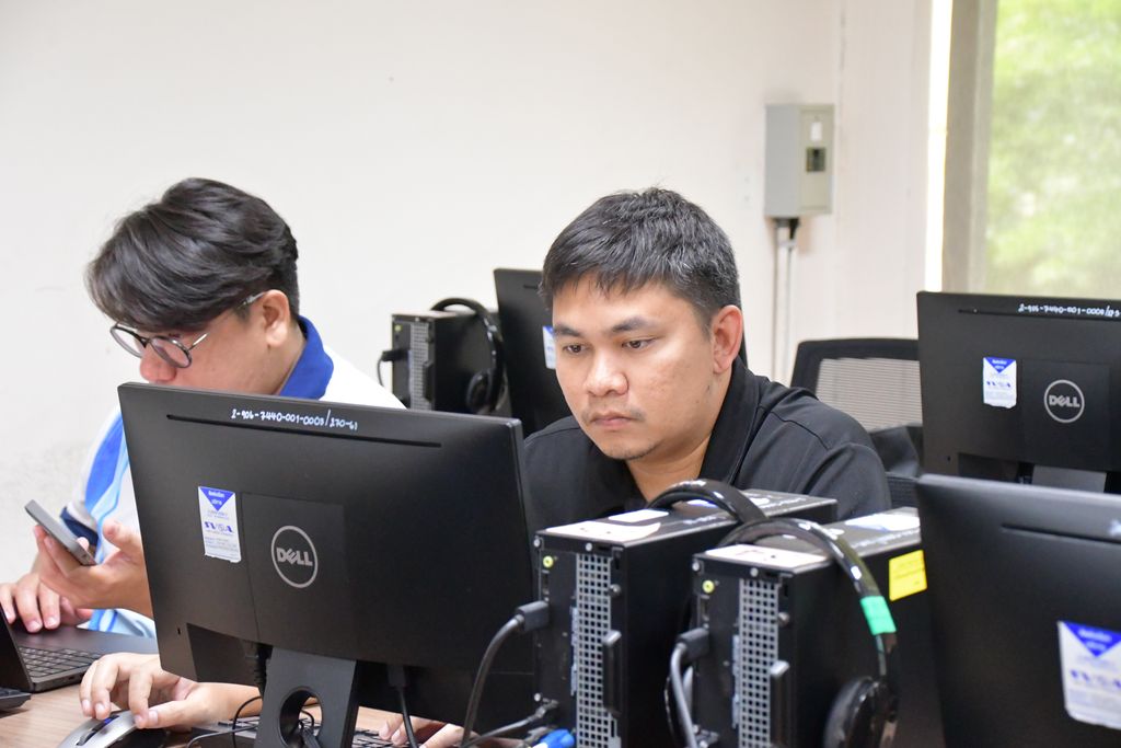 สวส. มทร.ธัญบุรี จัดอบรม AI Creative รุ่น 2 พัฒนาทักษะ Generative AI สร้างสื่อ กราฟิก และบทความคุณภาพ รองรับโลกดิจิทัลและความยั่งยืน