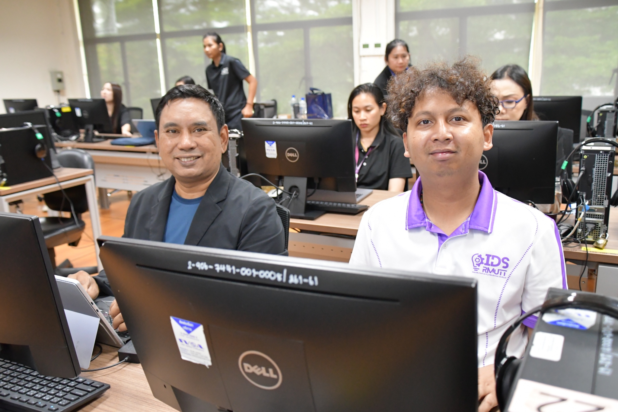หลักสูตร AI Creative สร้างสื่อกราฟิก