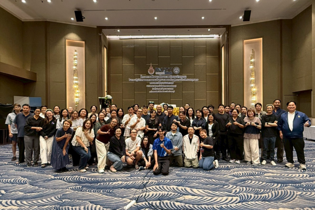 ARIT มทร.ธัญบุรี ร่วมกับ คณะสถาปัตยกรรมศาสตร์ ยกระดับบุคลากรสู่ดิจิทัลด้วย "นวัตกรรม AI เพื่อเพิ่มประสิทธิภาพการทำงาน จัดโครงการอบรมการเพิ่มประสิทธิภาพกระบวนการทำงานและการสร้างนวัตกรรมด้วยเทคโนโลยีปัญญาประดิษฐ์” เพื่อยกระดับทักษะการสร้างสรรค์สื่อและการประยุกต์ใช้เทคโนโลยีปัญญาประดิษฐ์ (AI) ในการพัฒนานวัตกรรมและกระบวนการทำงานทั้งสำหรับสายวิชาการและสายสนับสนุน