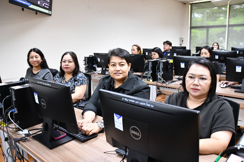 สวส. มทร.ธัญบุรี จัดอบรม AI Creative รุ่น 2 พัฒนาทักษะ Generative AI สร้างสื่อ กราฟิก และบทความคุณภาพ รองรับโลกดิจิทัลและความยั่งยืน