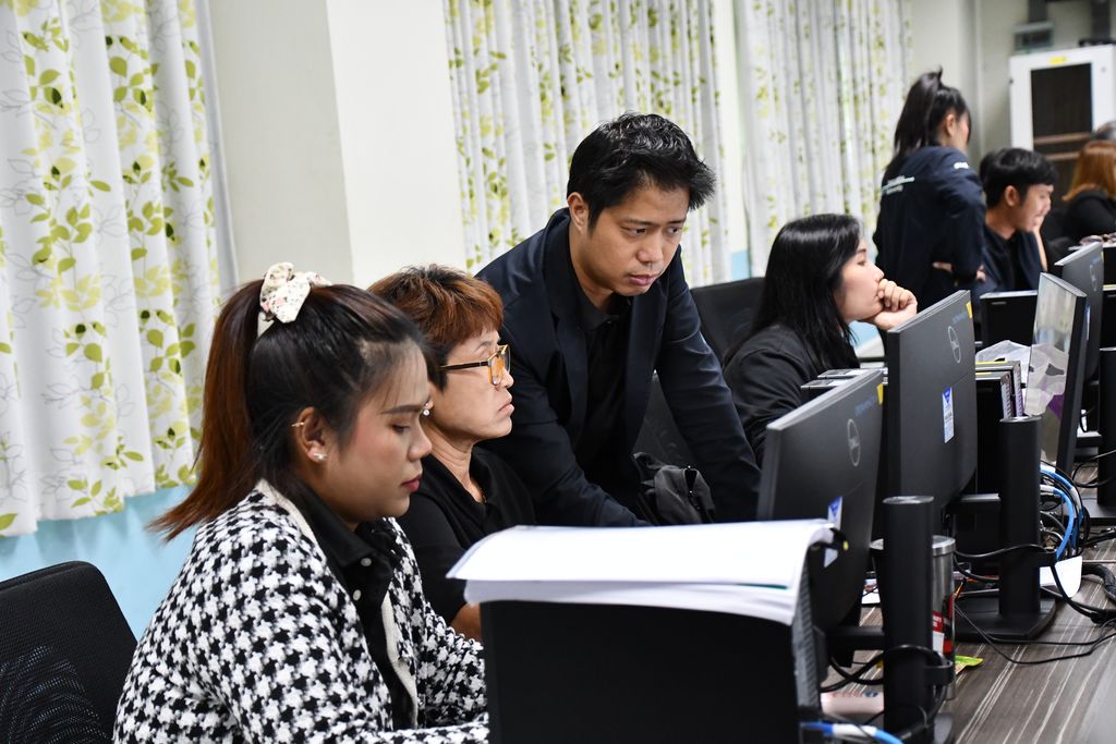สวส. มทร.ธัญบุรี จัดอบรม Excel 365 ผสาน AI รุ่นที่ 2 เสริมทักษะบุคลากรด้านดิจิทัล ยกระดับประสิทธิภาพการทำงานและขับเคลื่อนองค์กรดิจิทัล
