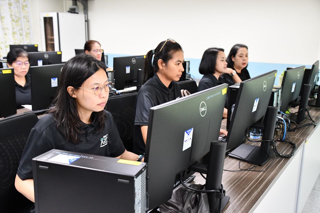 สวส. มทร.ธัญบุรี จัดอบรม Excel 365 ผสาน AI รุ่นที่ 2 เสริมทักษะบุคลากรด้านดิจิทัล ยกระดับประสิทธิภาพการทำงานและขับเคลื่อนองค์กรดิจิทัล
