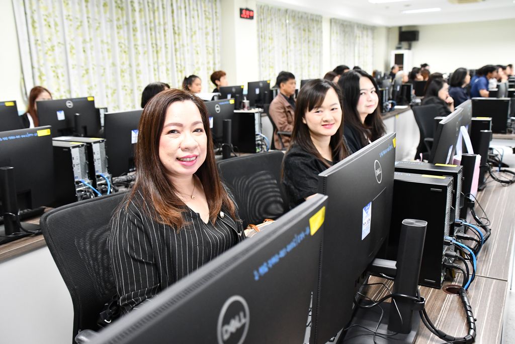 สวส. มทร.ธัญบุรี จัดอบรม Excel 365 ผสาน AI รุ่นที่ 2 เสริมทักษะบุคลากรด้านดิจิทัล ยกระดับประสิทธิภาพการทำงานและขับเคลื่อนองค์กรดิจิทัล