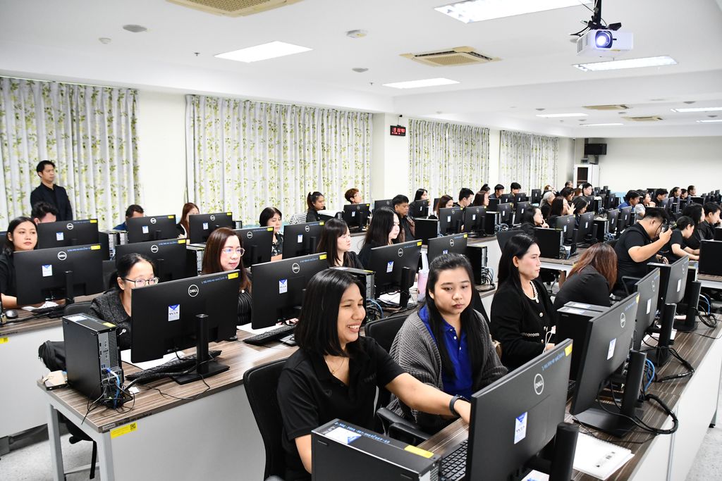 สวส. มทร.ธัญบุรี จัดอบรม Excel 365 ผสาน AI รุ่นที่ 2 เสริมทักษะบุคลากรด้านดิจิทัล ยกระดับประสิทธิภาพการทำงานและขับเคลื่อนองค์กรดิจิทัล