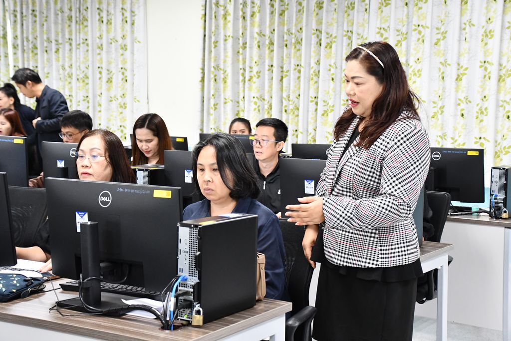 สวส. มทร.ธัญบุรี จัดอบรม Excel 365 ผสาน AI รุ่นที่ 2 เสริมทักษะบุคลากรด้านดิจิทัล ยกระดับประสิทธิภาพการทำงานและขับเคลื่อนองค์กรดิจิทัล