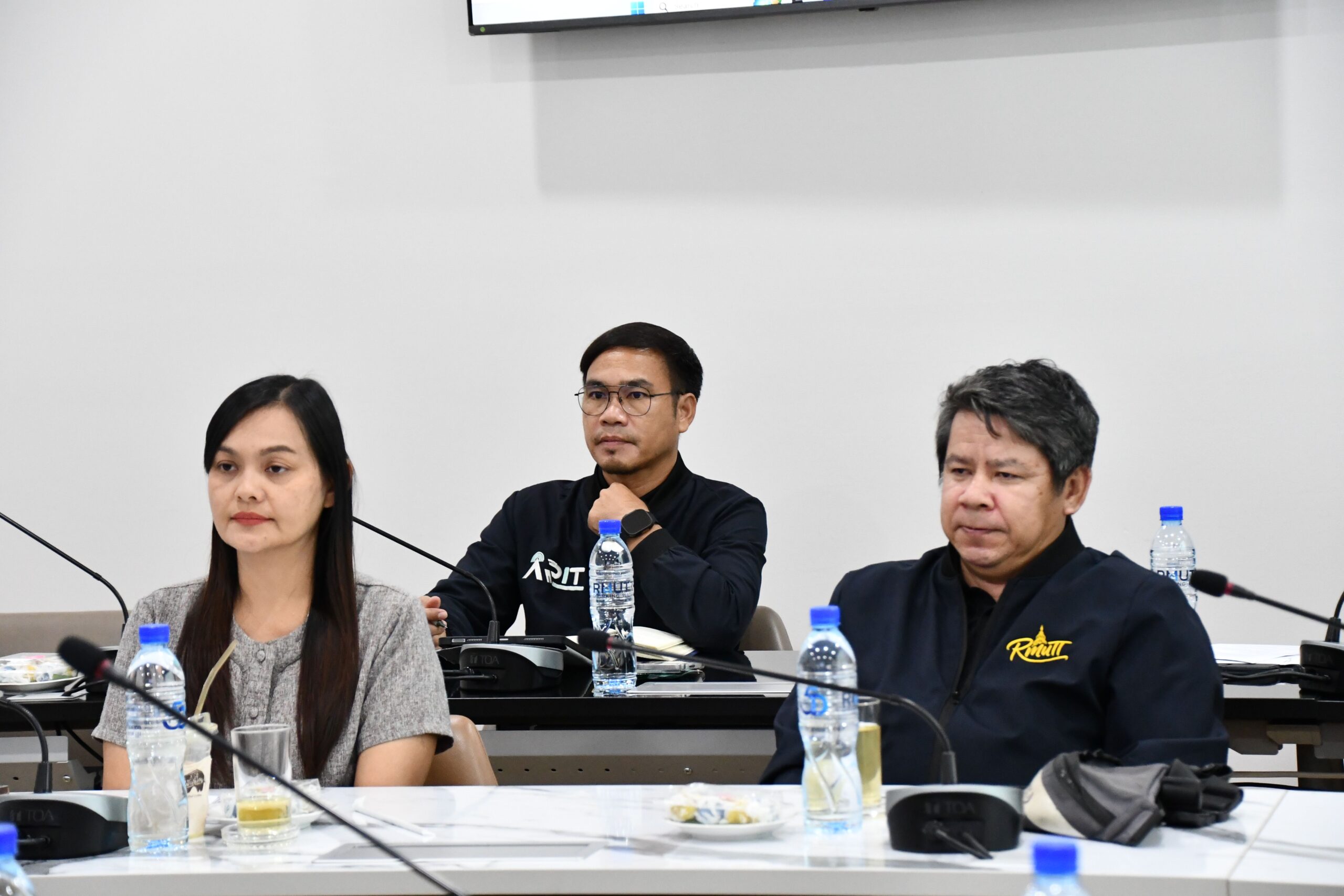 สวส. มทร.ธัญบุรี จัดประชุมติดตามผลการดำเนินงาน KR ปี 2569 พร้อมหารือพัฒนาระบบสารสนเทศและเตรียมความพร้อมสนามสอบ สอวน.คอมพิวเตอร์