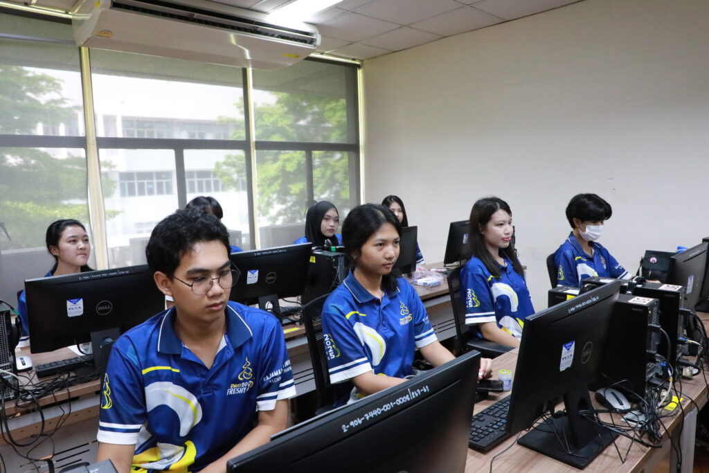 ภาพบรรยากาศคณะครุศาสตร์อุตสาหกรรม มทร.ธัญบุรี ชูวิสัยทัศน์ล้ำ จัดอบรม "Shift-Up EdTech" ปั้นนักศึกษาครูสู่นวัตกรสื่อ AI รุ่นที่ 1 (2 ก.ค. 2569)