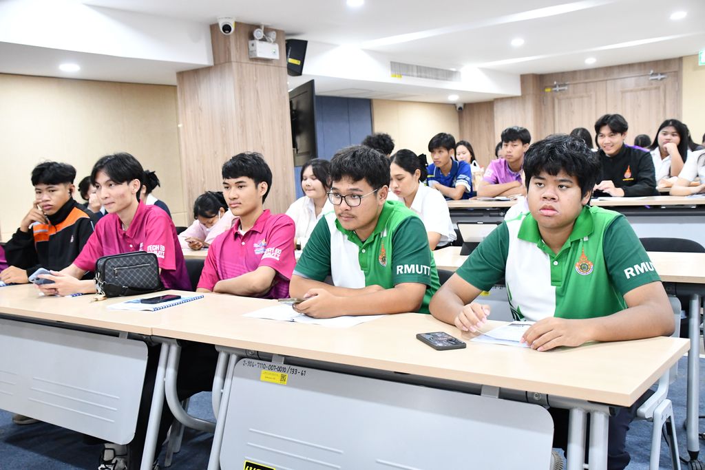 สำนักวิทยบริการและเทคโนโลยีสารสนเทศ จัดอบรม Generative AI พัฒนาทักษะ AI แก่นักศึกษาและบุคลากร พร้อมส่งเสริมการใช้งานอย่างมีจริยธรรม