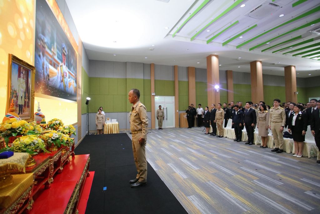 รองศาสตราจารย์ ดร.อำนวย รับมอบปีกฝนหลวงพิเศษ 2569