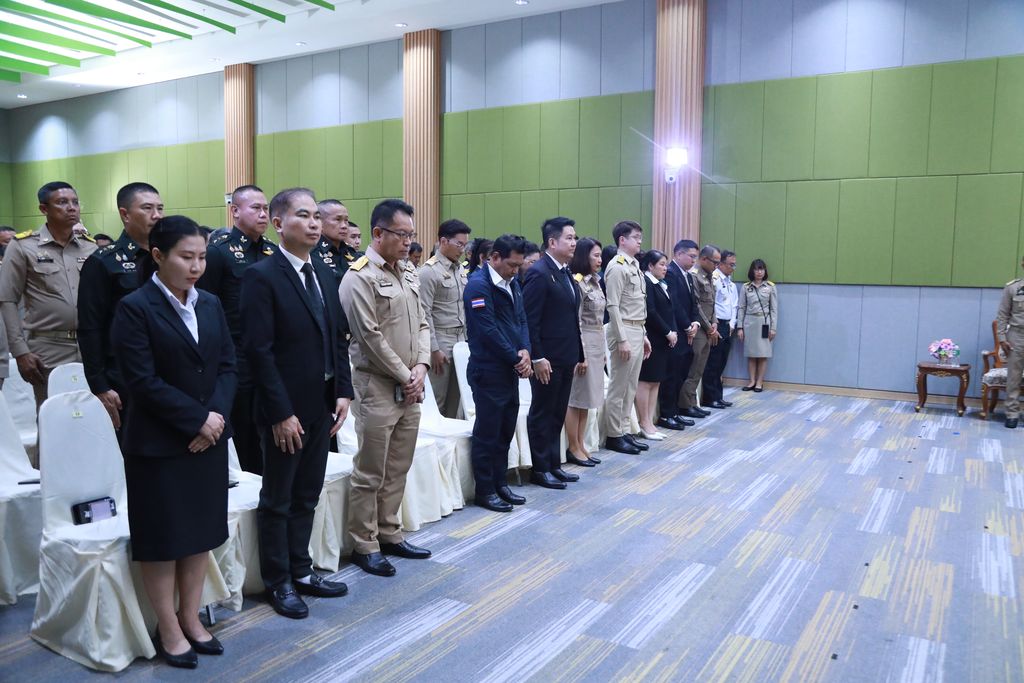 รองศาสตราจารย์ ดร.อำนวย รับมอบปีกฝนหลวงพิเศษ 2569