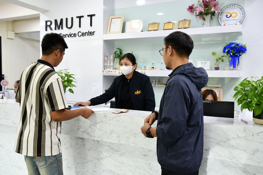 สำนักวิทยบริการฯ ดำเนินการขายทอดตลาดพัสดุไม่จำเป็นต้องใช้ในราชการ มุ่งบริหารทรัพย์สินอย่างเป็นระบบ โปร่งใส และตรวจสอบได้