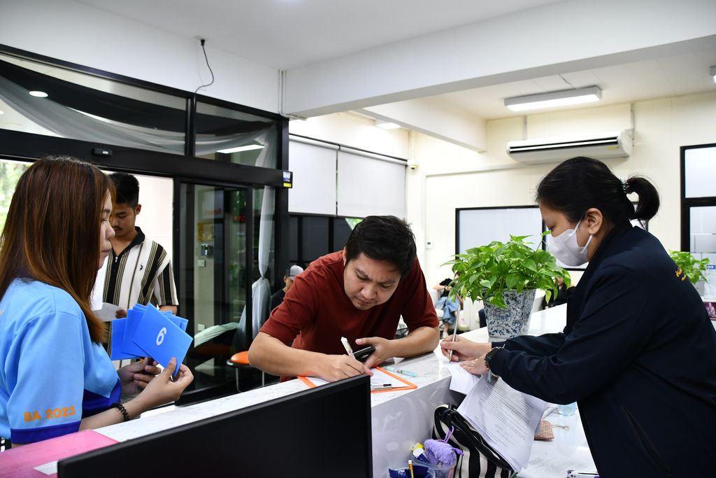 สำนักวิทยบริการฯ ดำเนินการขายทอดตลาดพัสดุไม่จำเป็นต้องใช้ในราชการ มุ่งบริหารทรัพย์สินอย่างเป็นระบบ โปร่งใส และตรวจสอบได้